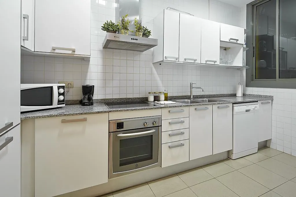 Fewdays Barcelona Apartments